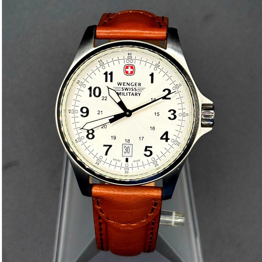 Wenger Swiss Military Terragraph 79201 Genuine Leather Strap Men’s Watch 40mm